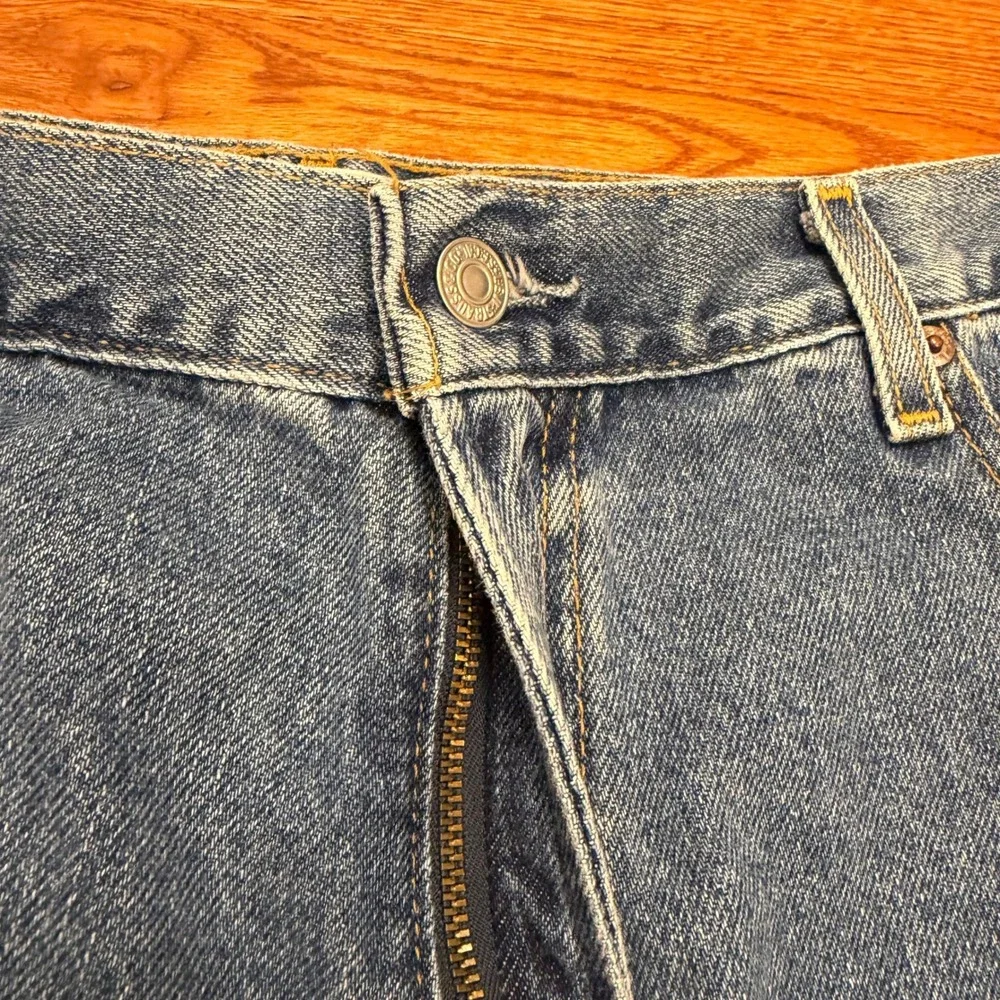 Levis tag says